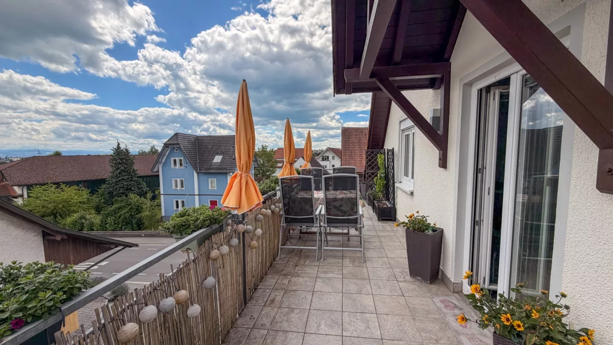 großer Südbalkon