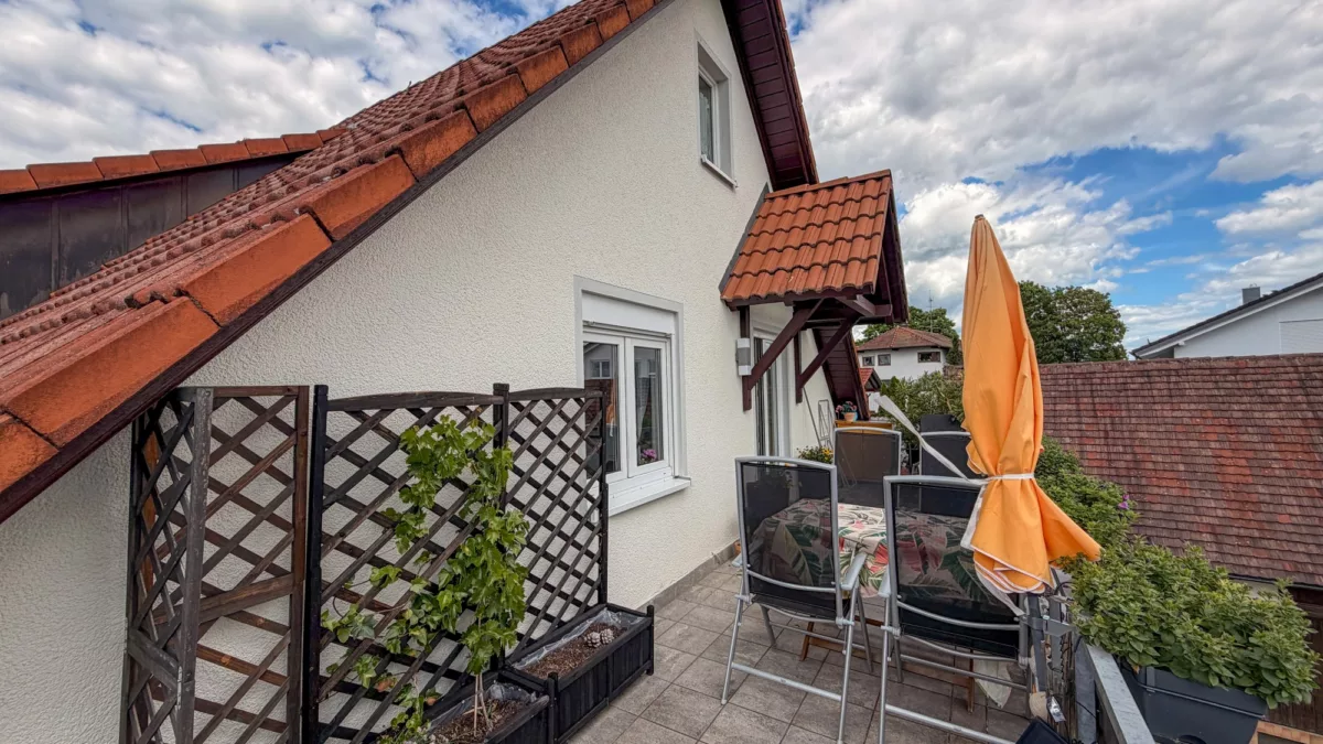 großer Südbalkon