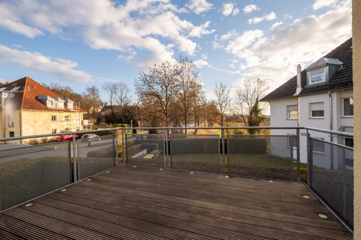 großer Südbalkon