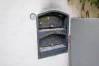 und Holz-Backofen