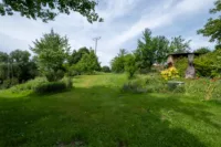 weitäufiger Garten
