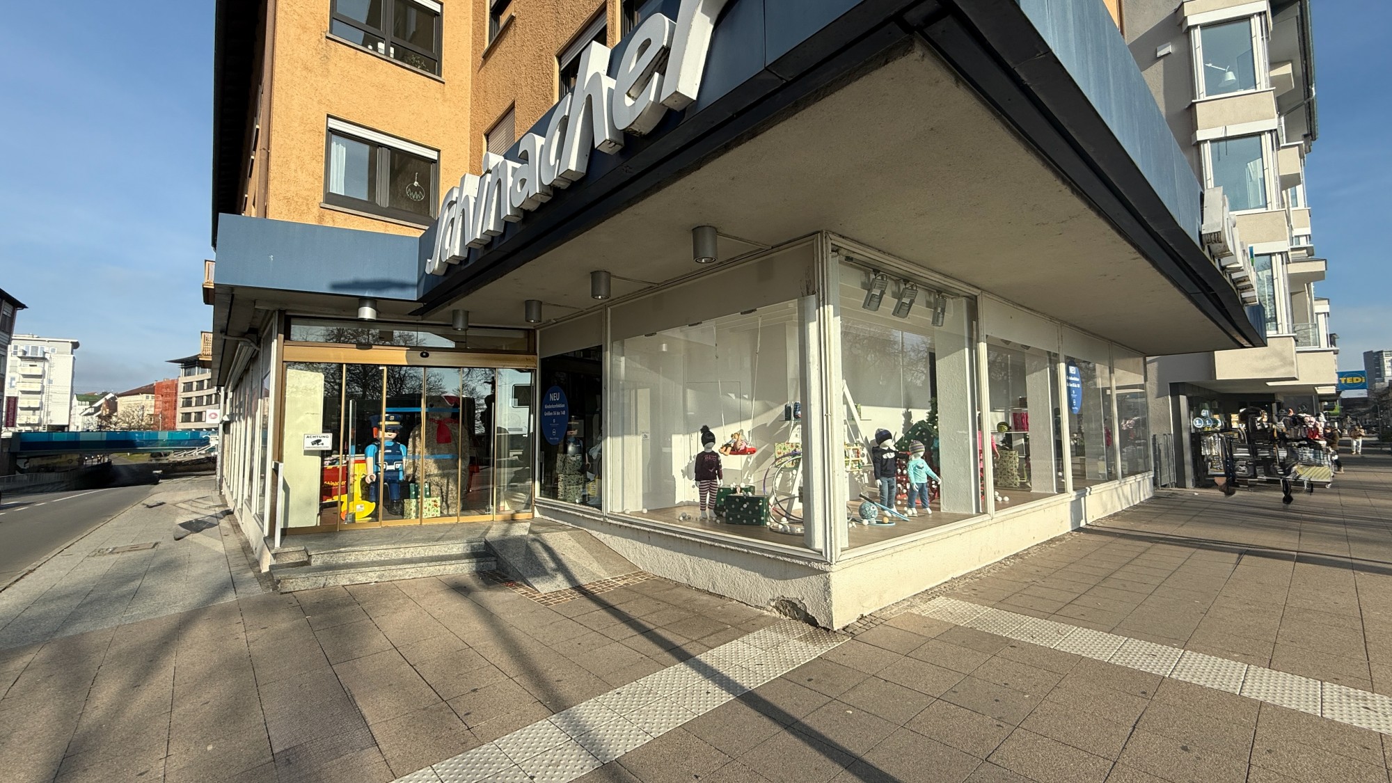 Eingangsbereich, Schaufenster