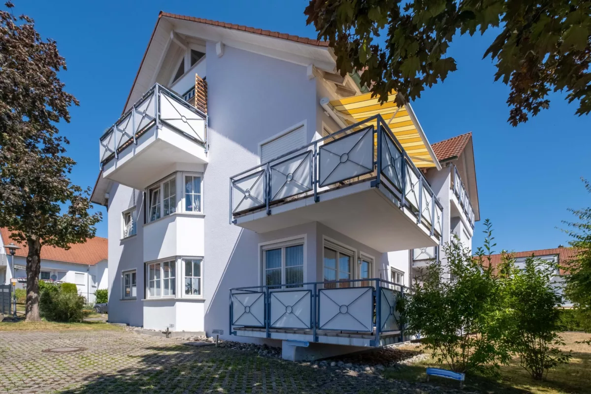 großes SüdWest-Balkon