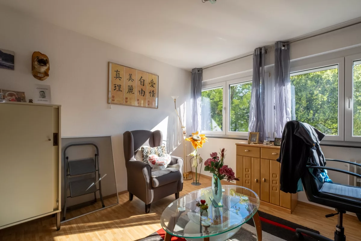 großes Kinder-/Arbeitszimmer