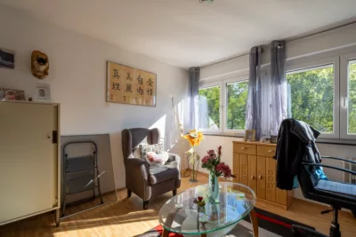 TOLLER GRUNDRISS! Gut vermietete, helle 3-Zi.Wohnung mit Balkon in herrlicher SüdWest-Ausrichtung - großes Kinder-/Arbeitszimmer (2890)
