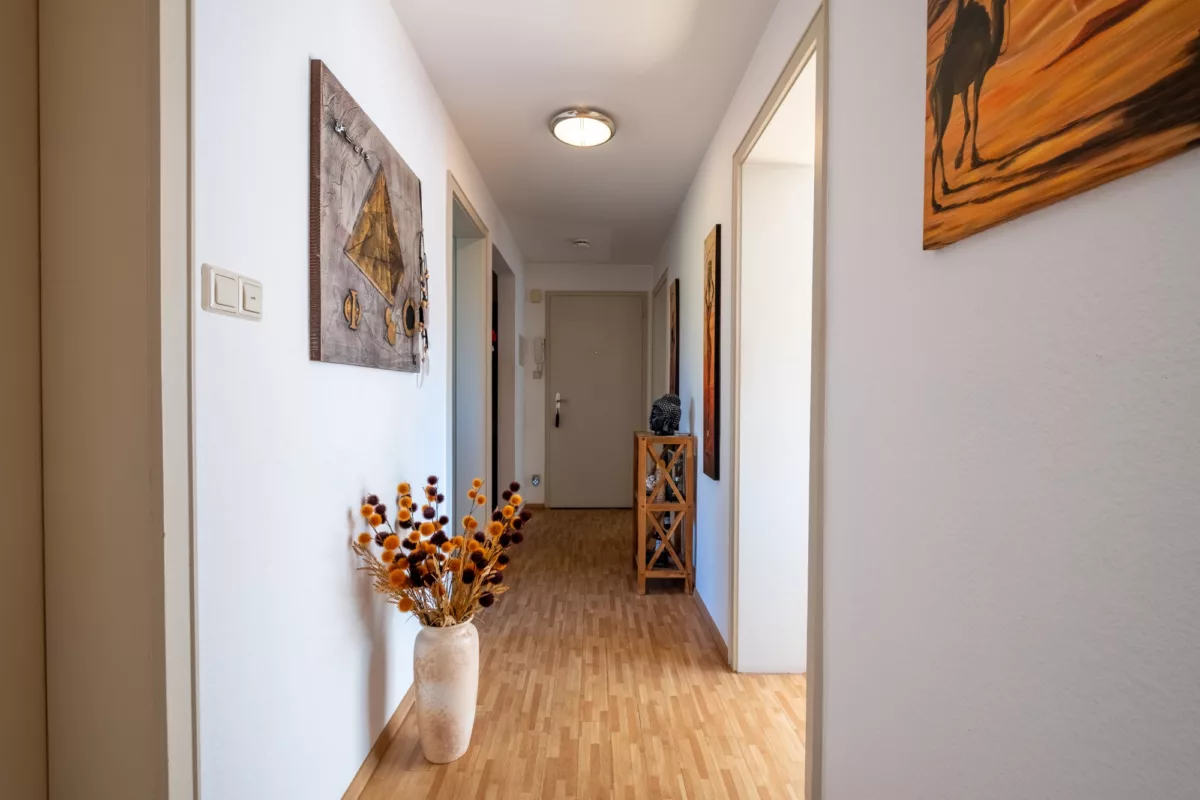 Flur zum Wohnungseingang