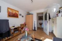 großes Kinder-/Arbeitszimmer
