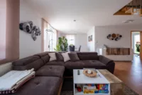 großzügig Wohnen/Essen