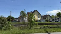 Blick von Westen (jenseits Bahnlinie)