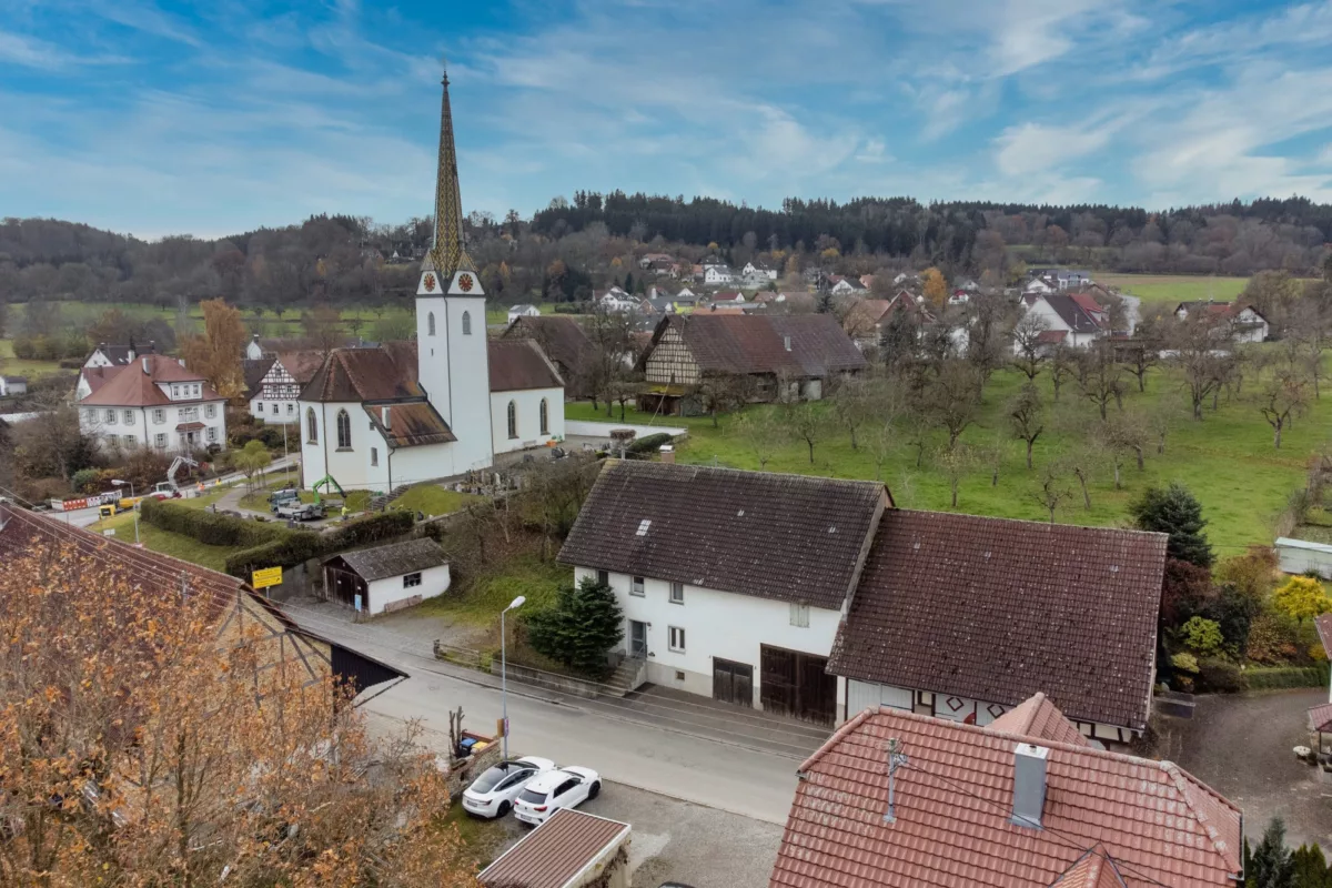 im Ortskern von Pfrungen