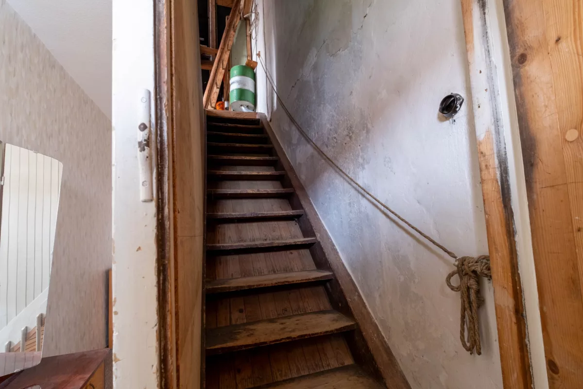 OG - Treppe zum Dachboden