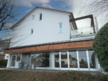 ALPIN-MODERN VON AUSSEN! Flexible Gewerbe-/Lager-/Kleinproduktions-/Ausstellungs-/Bürofläche - Schaufensterfront großer Raum (1495)