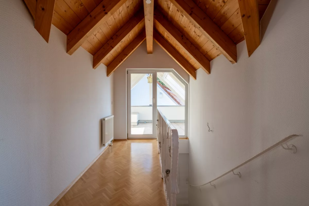 zur Balkonloggia Maisonette