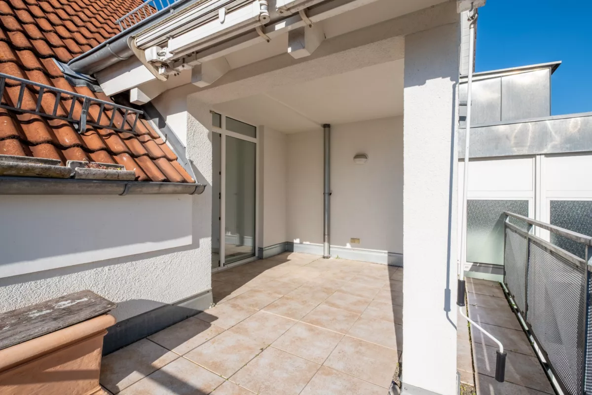 Balkon-Loggia mit Markise