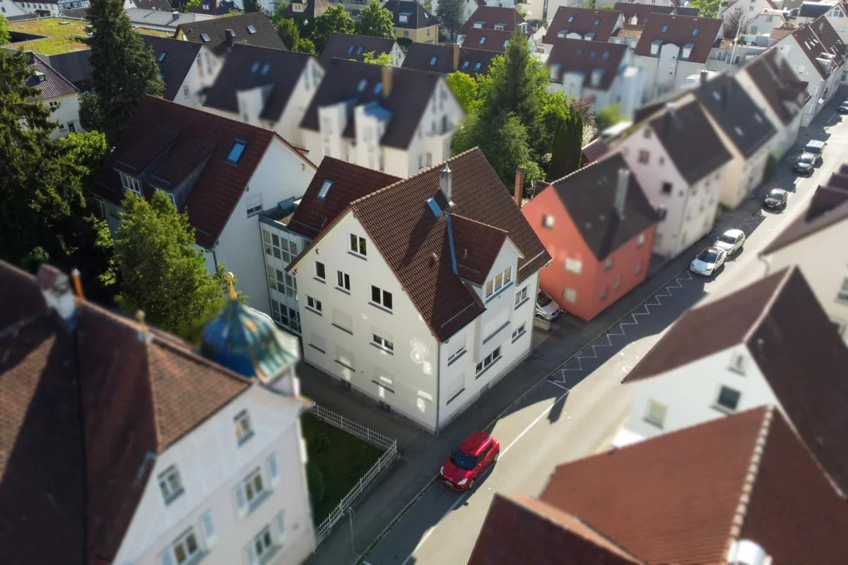 ganz oben auf 2 Ebenen