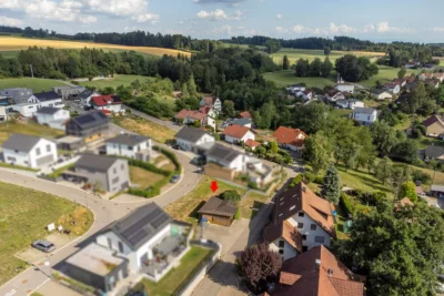 MIT WEITBLICK! Schönes Baugrundstück für Haus mit SüdWest-Ausrichtung in leichter Hanglage - am Rande des Neubaugebiets (3475)