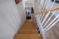 schöne Holztreppe