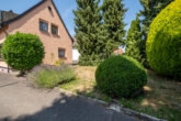 schöner Garten auf Ostseite