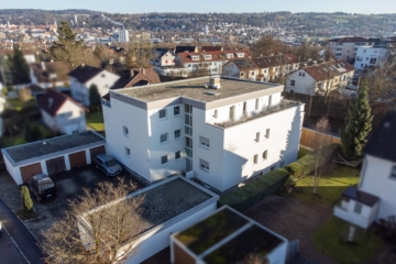 SANIEREN & EINZIEHEN! Helle, geräumige 2-Zimmerwohnung mit Garage in der beliebten Weststadt - Mehrfamilienhaus mit Garage (1327)