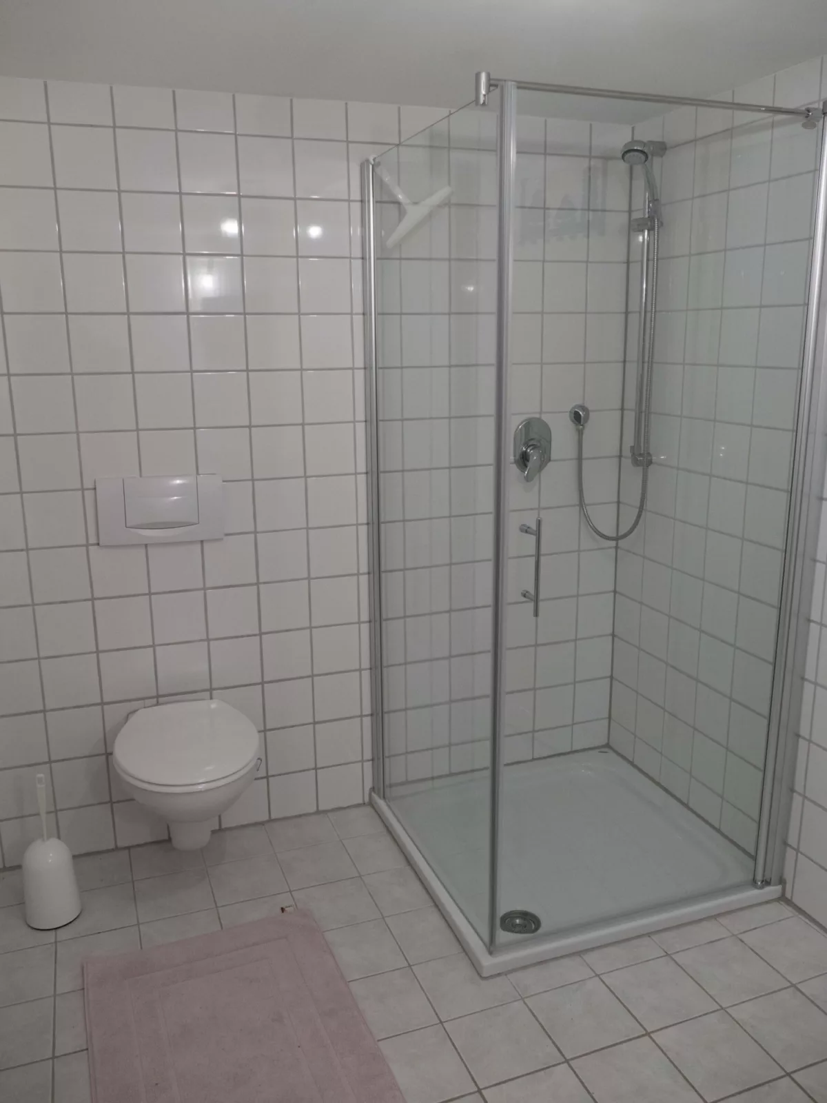 Bad mit Dusche